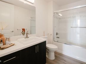 124 W Colorado Street 405, Glendale CA 91204