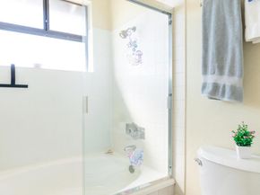 1218 S Mayflower B, Monrovia CA 91016