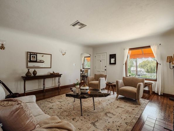 10166 Silverton Avenue, Tujunga CA 91042