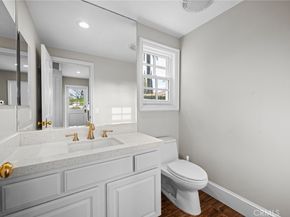 4 Huntington Court, Newport Beach CA 92660