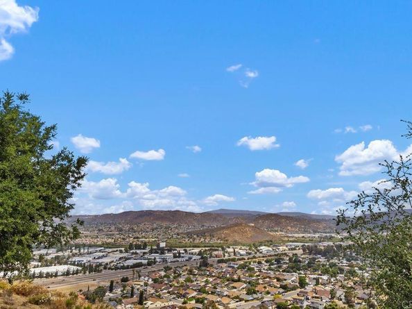 1605 Calabria Street, Santee CA 92071