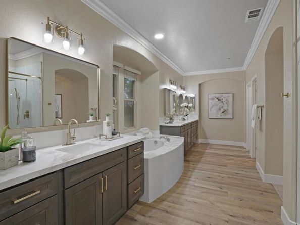 3017 Rue Montreux, Escondido CA 92026