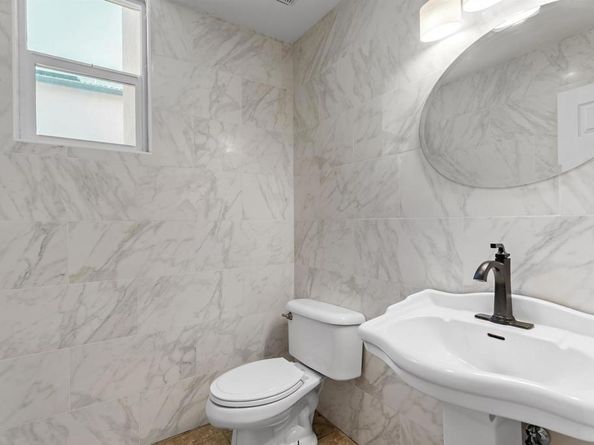 1049 Boulder, Oceanside CA 92057