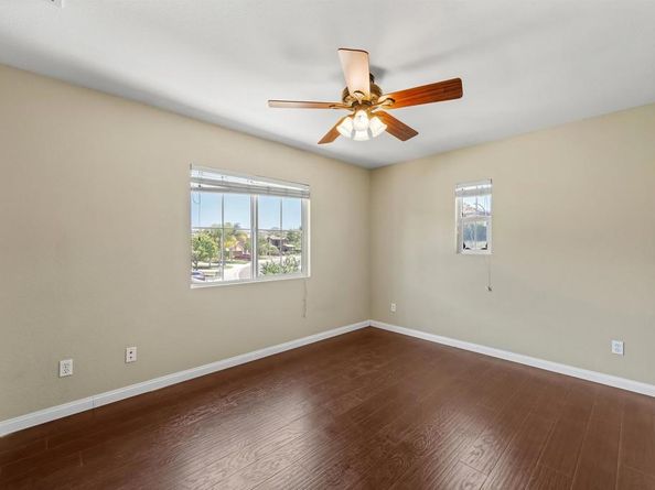 1049 Boulder, Oceanside CA 92057