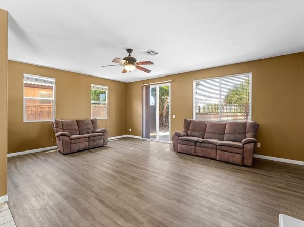 1049 Boulder, Oceanside CA 92057