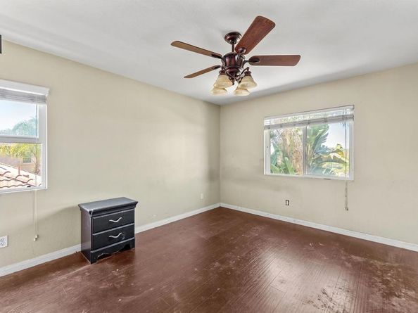 1049 Boulder, Oceanside CA 92057