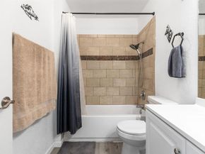 432 Edgehill Lane 83, Oceanside CA 92054