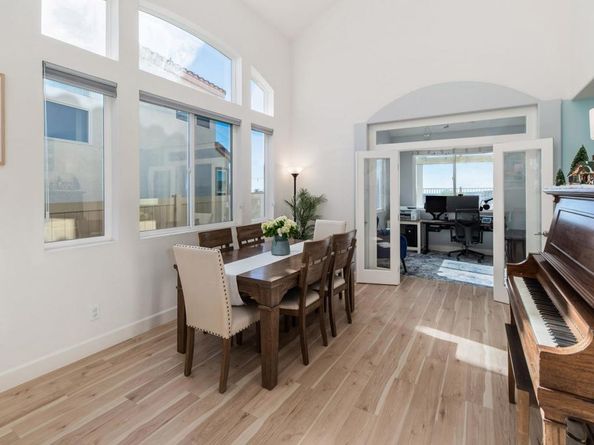 2466 Bear Rock Gln, Escondido CA 92026