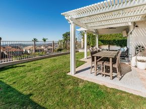 2466 Bear Rock Gln, Escondido CA 92026