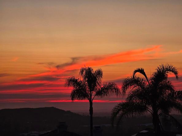 2466 Bear Rock Gln, Escondido CA 92026