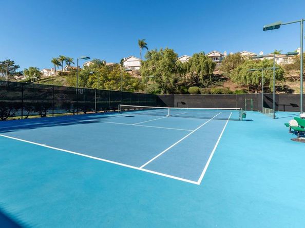 2466 Bear Rock Gln, Escondido CA 92026