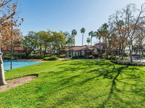 2466 Bear Rock Gln, Escondido CA 92026