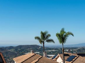 2466 Bear Rock Gln, Escondido CA 92026