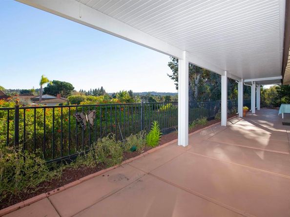 12615 Senda Acantilada, San Diego CA 92128