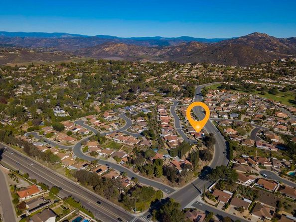 12615 Senda Acantilada, San Diego CA 92128