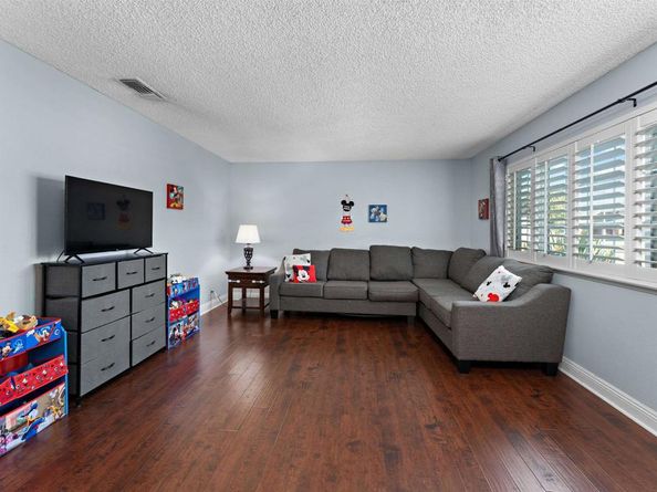 2546 S Sultana Avenue, Ontario CA 91761