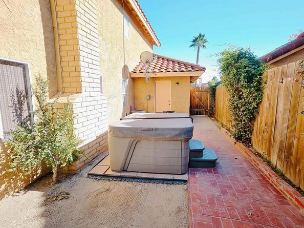 1715 Las Palmas Lane, Escondido CA 92026