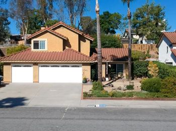 1715 Las Palmas Lane