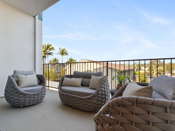 324 Chinquapin Avenue, Carlsbad CA 92008