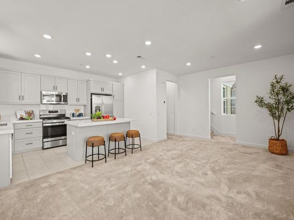 1229 Sunrise 104, San Marcos CA 92078