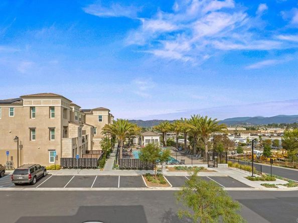 1229 Sunrise 104, San Marcos CA 92078