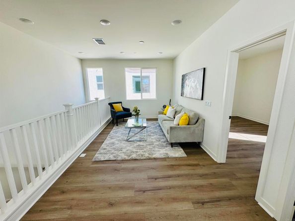 7636 Acama Street, San Diego CA 92126