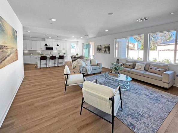 7636 Acama Street, San Diego CA 92126