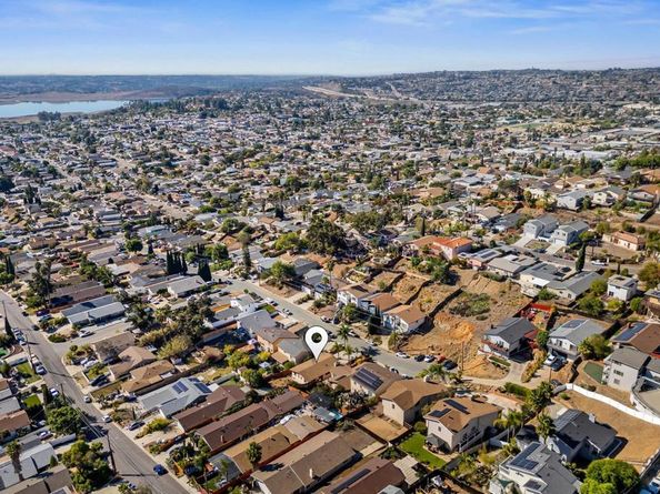 1239 La Presa Avenue, Spring Valley CA 91977