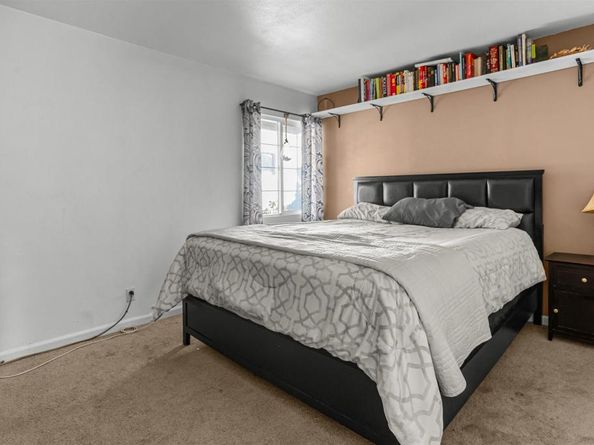 128 Frontier Ln, Oceanside CA 92054