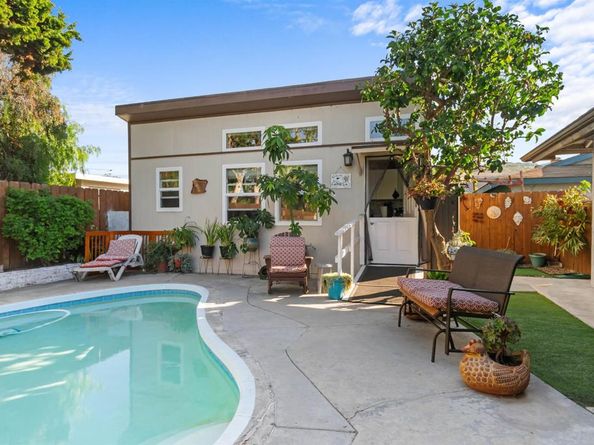 128 Frontier Ln, Oceanside CA 92054