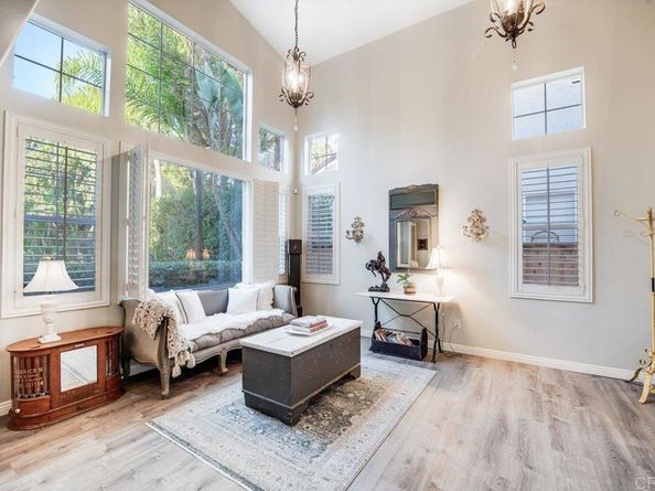 3054 Maplewood Pl., Escondido CA 92027