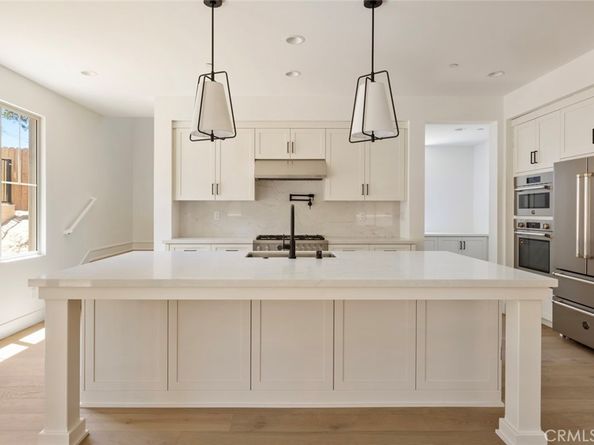 187 E Palm Street E, Altadena CA 91001