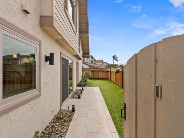 420 Glen Arbor Drive, Encinitas CA 92024