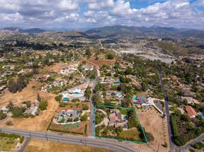 11915 Fuerte Vista Lane, El Cajon CA 92020