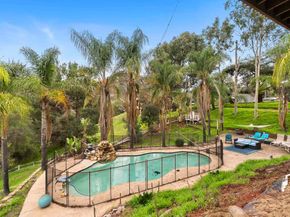 111 La Cresta Trl, El Cajon CA 92019