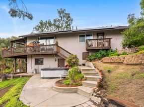 111 La Cresta Trl, El Cajon CA 92019