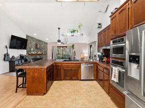 111 La Cresta Trl, El Cajon CA 92019