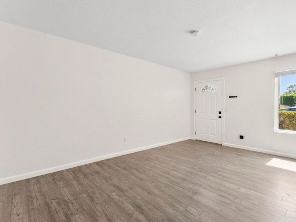 1671 Pentecost Way 1, San Diego CA 92105
