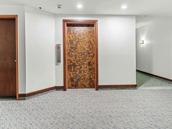 5845 Friars Road 1207, San Diego CA 92110