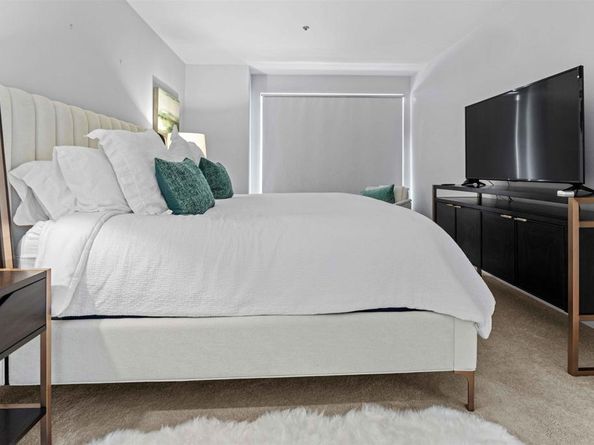 5845 Friars Road 1207, San Diego CA 92110