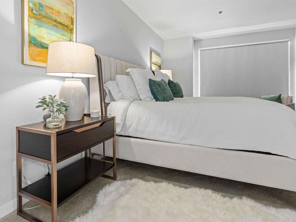 5845 Friars Road 1207, San Diego CA 92110