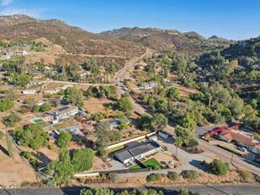 2198 La Cresta Road, El Cajon CA 92021