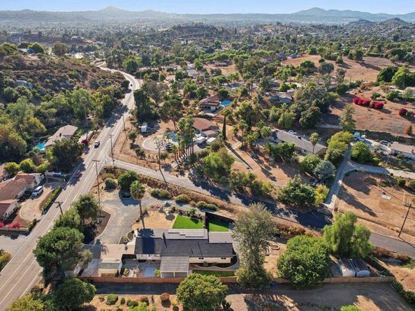 2198 La Cresta Road, El Cajon CA 92021