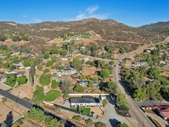 2198 La Cresta Road, El Cajon CA 92021