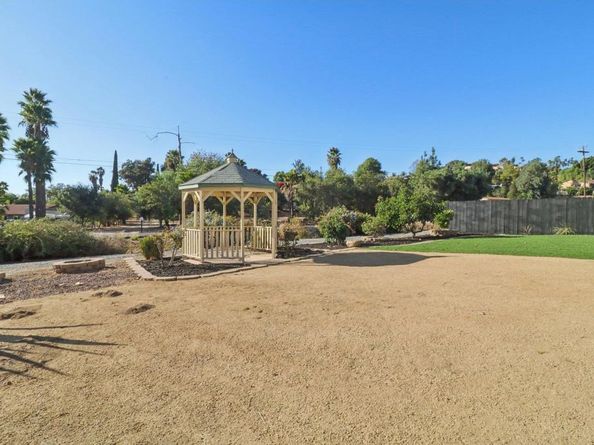 2198 La Cresta Road, El Cajon CA 92021