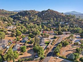 2198 La Cresta Road, El Cajon CA 92021