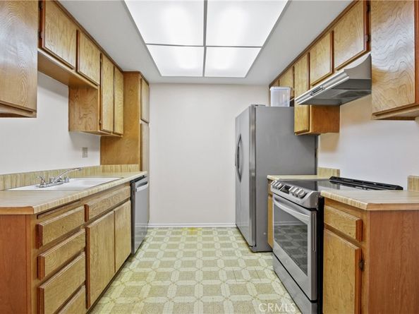127 S Poplar Avenue 37, Brea CA 92821