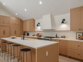 2055 Calvert Avenue, Costa Mesa CA 92626