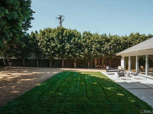 2055 Calvert Avenue, Costa Mesa CA 92626