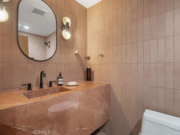 2055 Calvert Avenue, Costa Mesa CA 92626